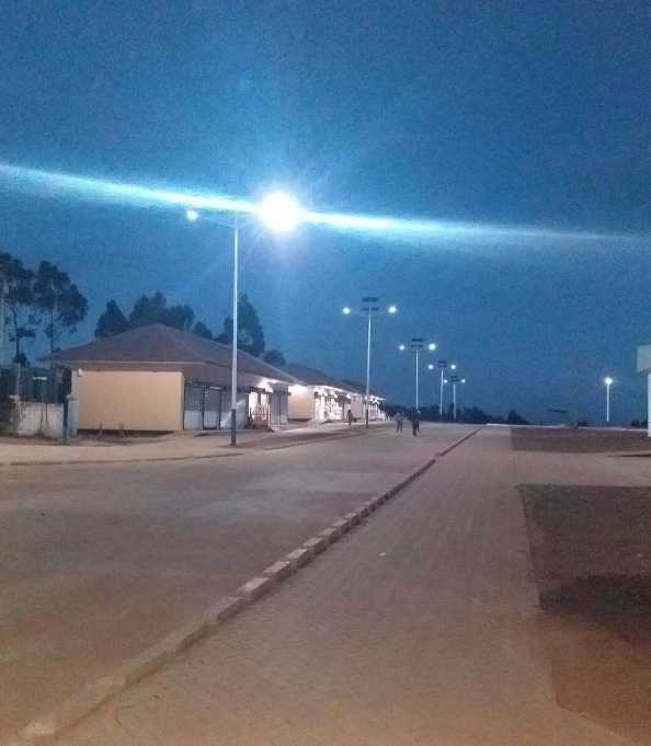 阳明区非洲科特迪瓦太阳能路灯工程